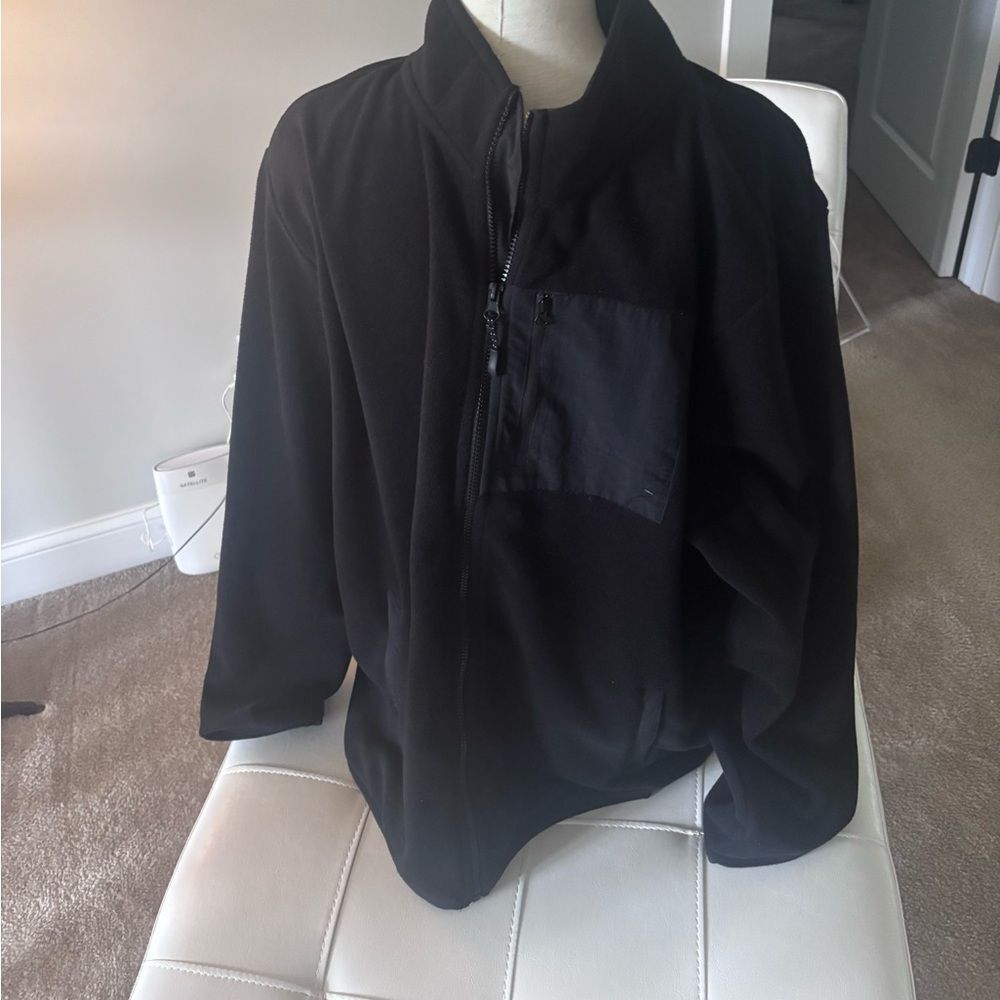 Black Lightweight Fleece Shirt Jacket with Full-Length Zipper